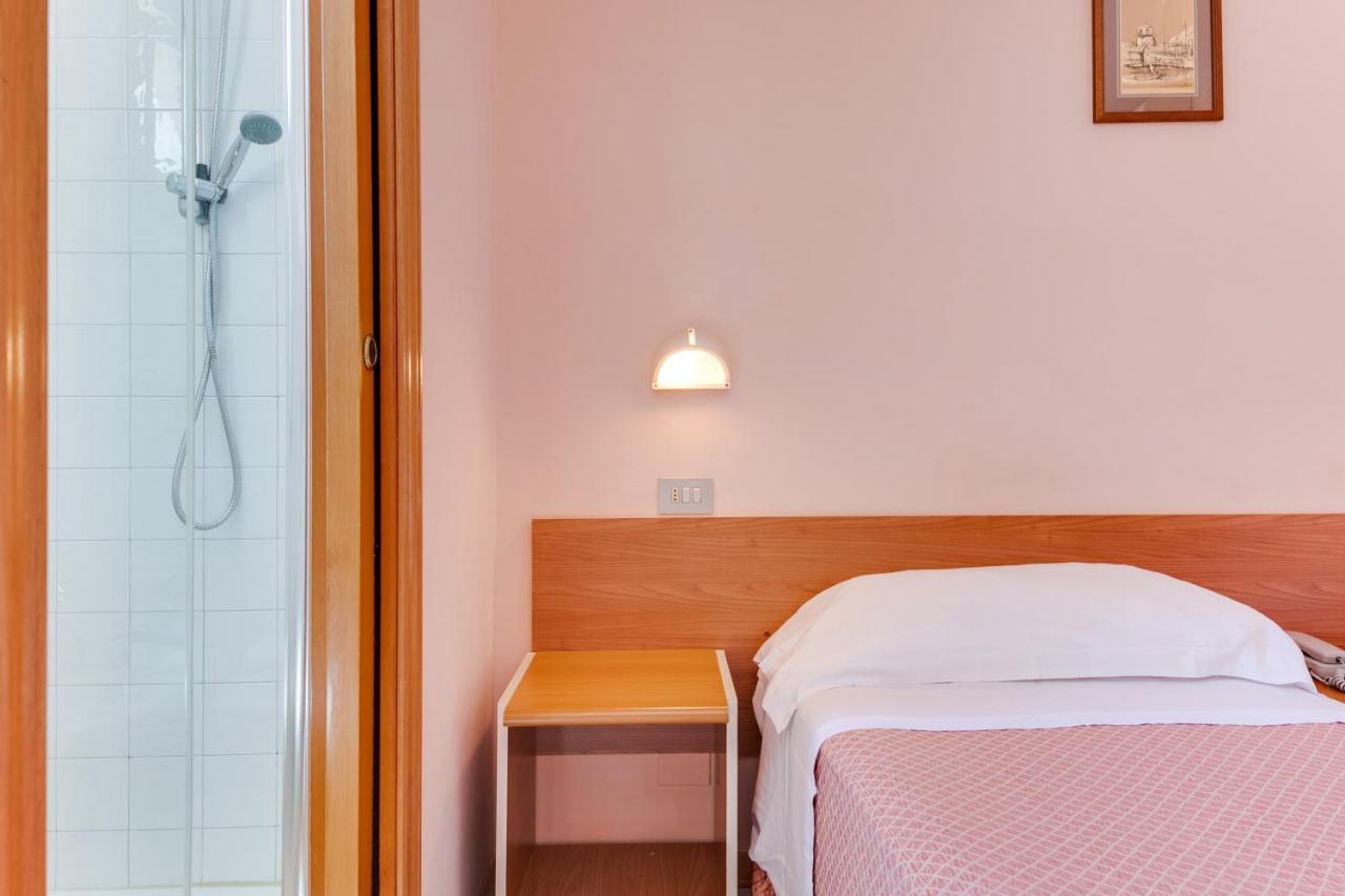 Hotel Sorriso Rimini Eksteriør bilde