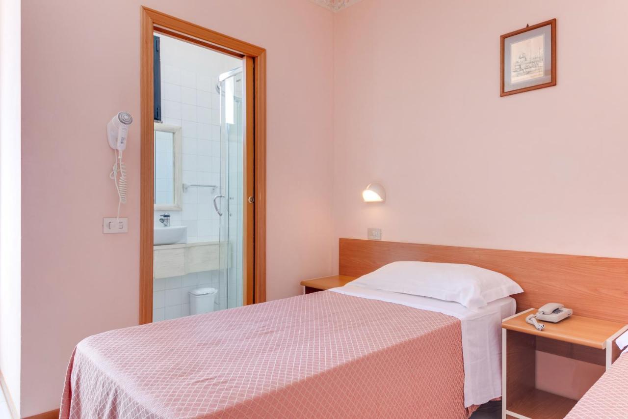 Hotel Sorriso Rimini Eksteriør bilde