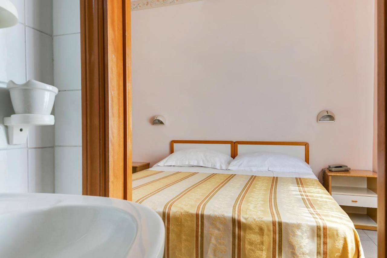 Hotel Sorriso Rimini Eksteriør bilde