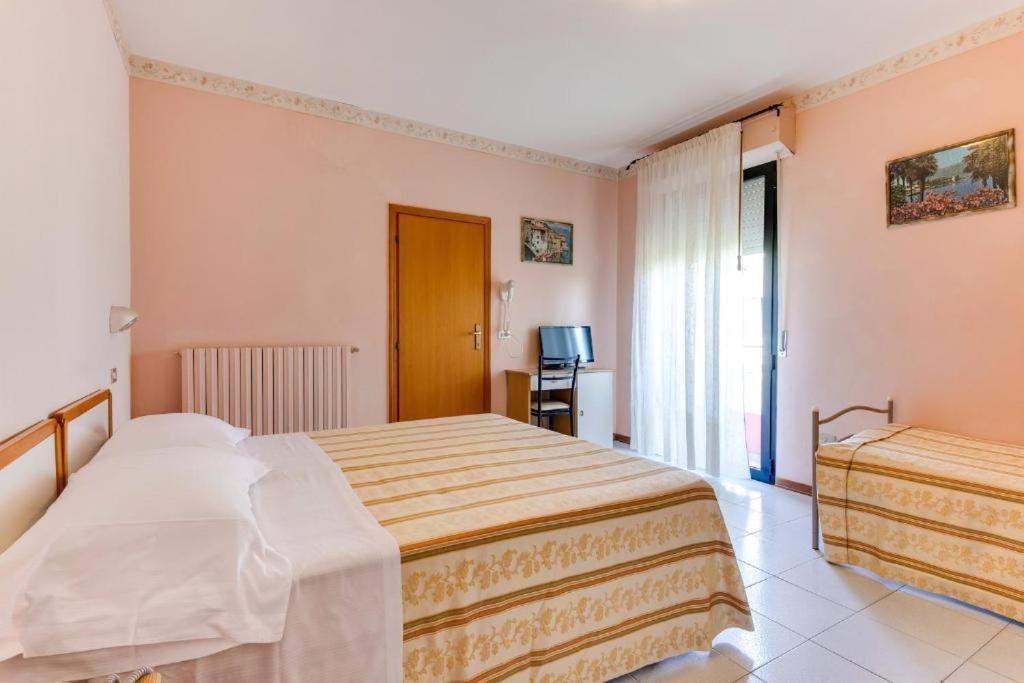 Hotel Sorriso Rimini Eksteriør bilde